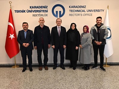 Kızılay Trabzon İl Yönetimi'nden KTÜ Rektörüne Ziyaret